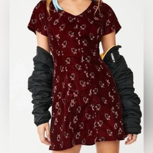 Obey Dresses & Skirts - OBEY velvet rouge  button down dress Sz L